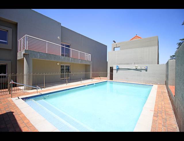 2 BEDROOM APARTMENT FOR SALE IN GLENHAZEL